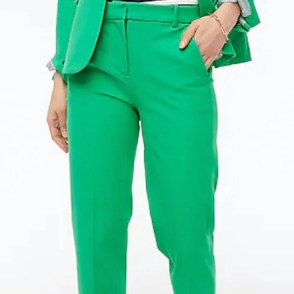 Kallie straight leg pant (Kelly Green